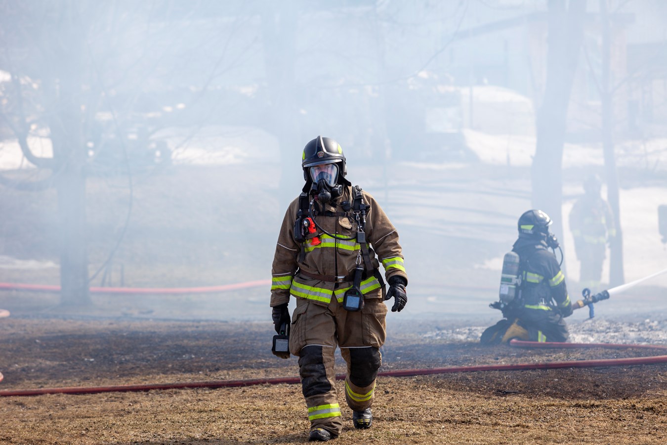 Incendie à Saint-Isidore: un jumelé de deux étages entièrement détruit