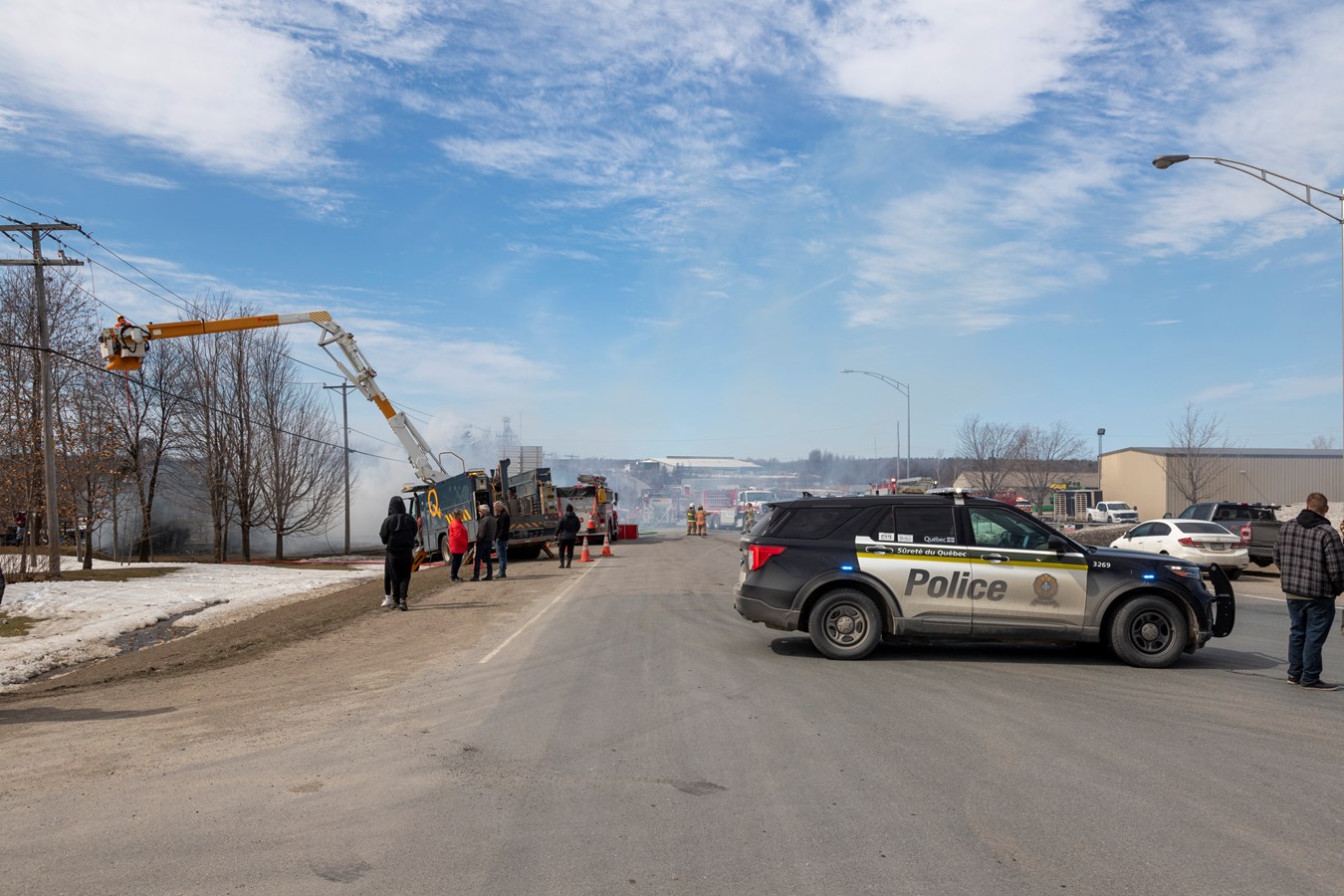 Incendie à Saint-Isidore: un jumelé de deux étages entièrement détruit