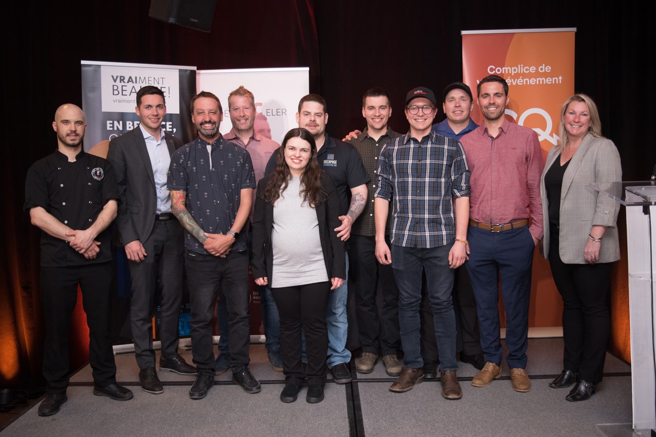 Élie Roy de Le Roy de Cœur Traiteur| Paul Nadeau de Boutique Ski Beauce | Pierre-Guy Lavoie et Marek Roy de Camping Gaulois | Anne-Joëlle Hainse et Maxime Bouillon de Décapage Signature MB | Raphaël Grenier, François Grenier et Grégoire Gauthier de Bâti-Forme| Jean-Philip Giguère de SoluScan 3D

 