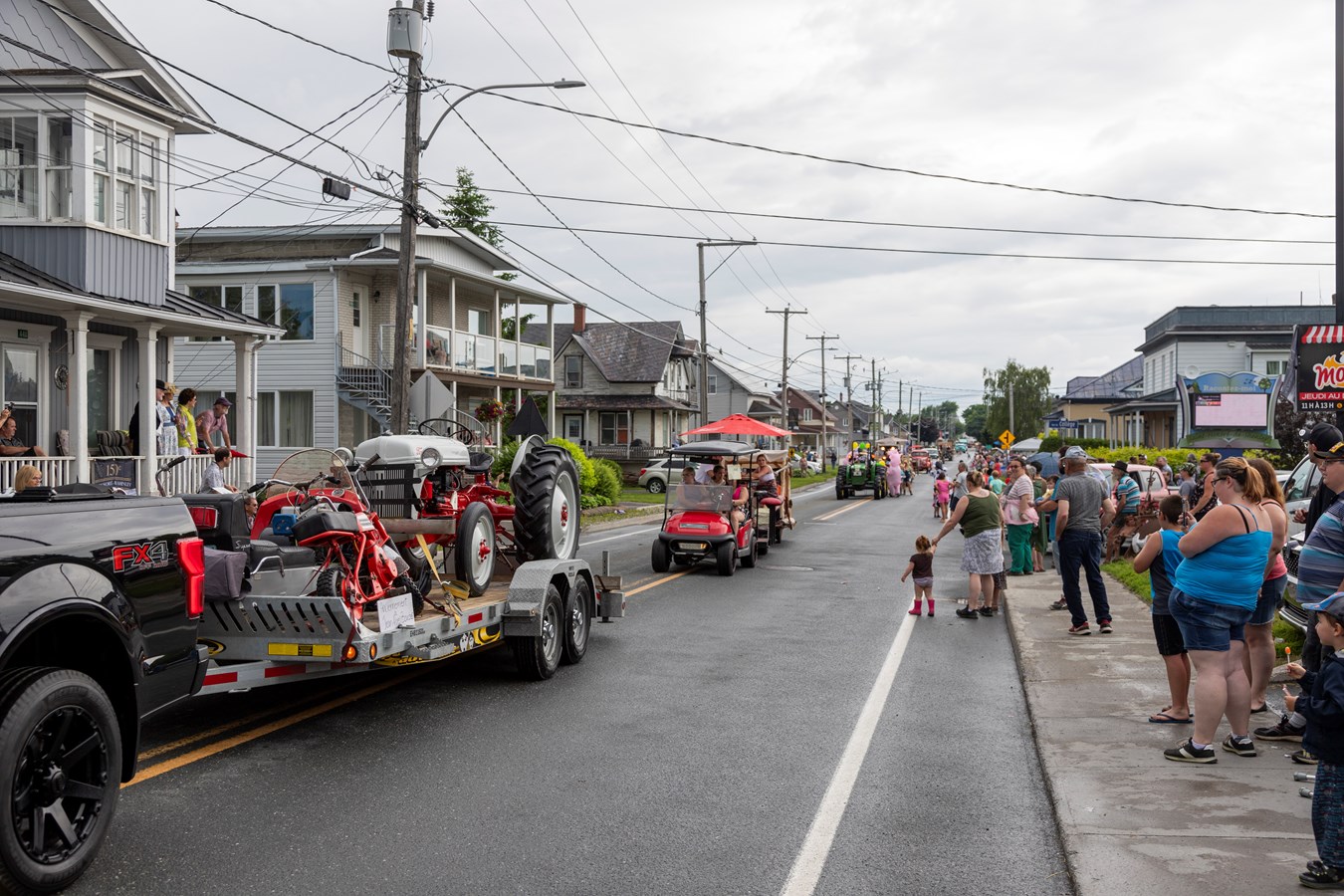 La parade de Saint-Honoré-de-Shenley en photos et en vidéo