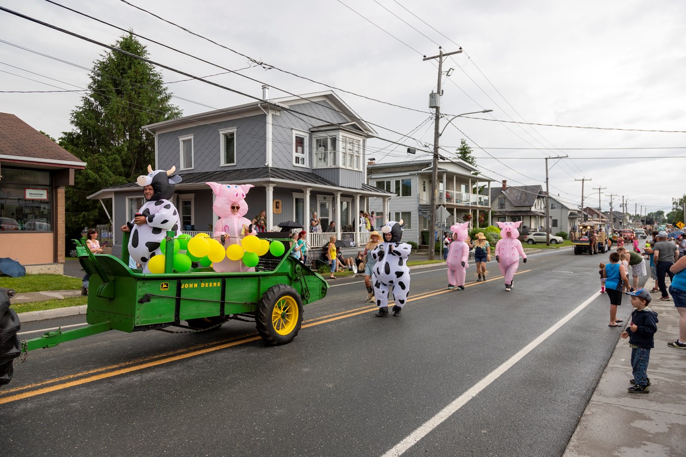 La parade de Saint-Honoré-de-Shenley en photos et en vidéo