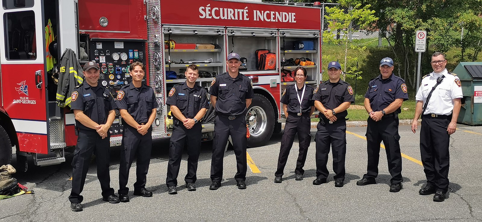 Quelques membres du Service de sécurité incendie de Saint-Georges qui ont participé è la journée Urgence.