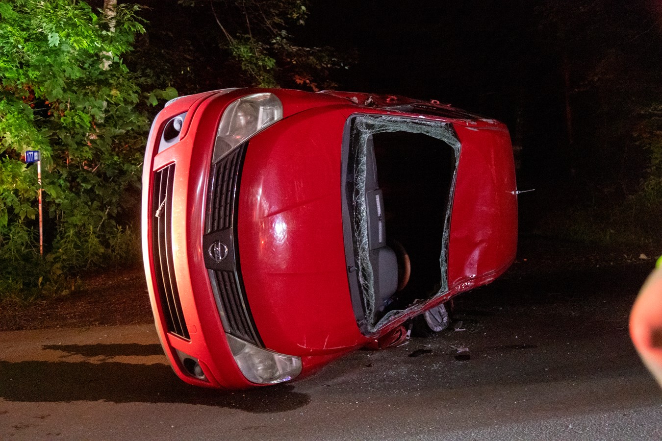 Trois blessés mineurs dans un capotage à Beauceville
