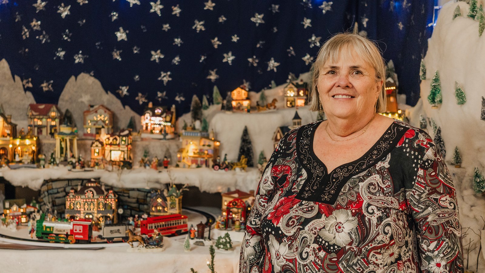 Louise Rainville et son village de Noël