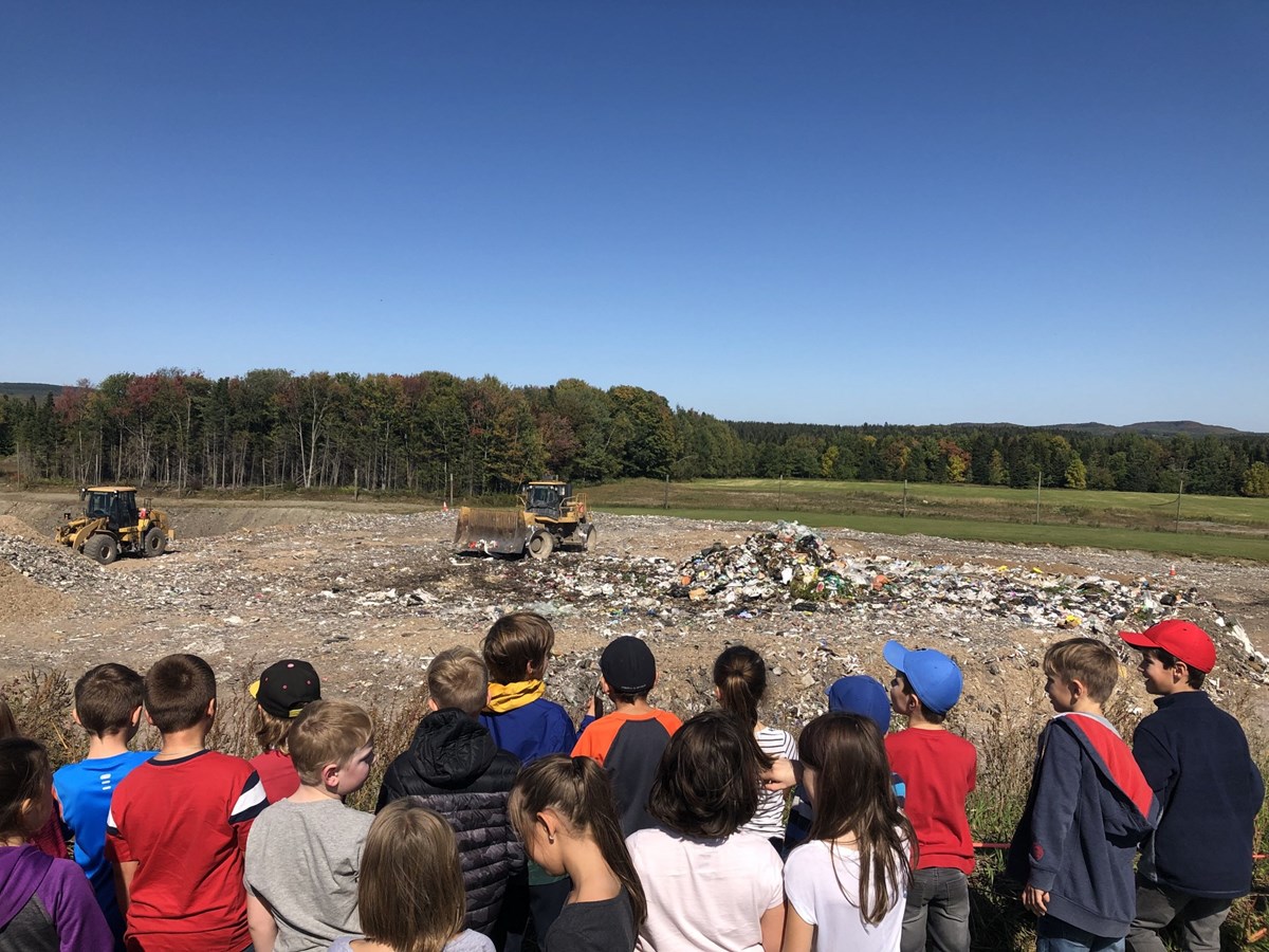 Les écoles invitées au Centre de récupération et de gestion des déchets 