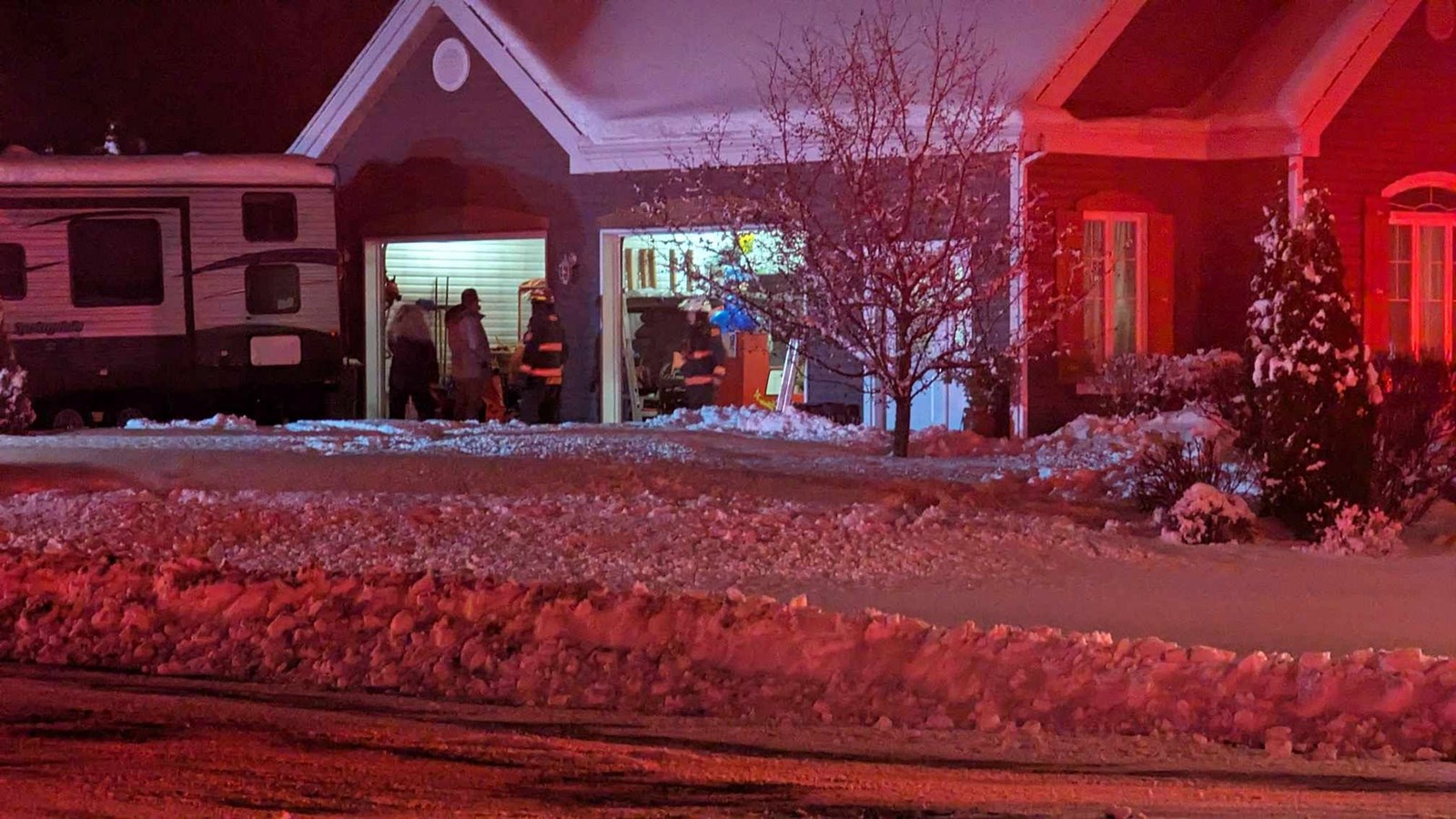 Un garage résidentiel ravagé par les flammes à Notre-Dame-des-Pins