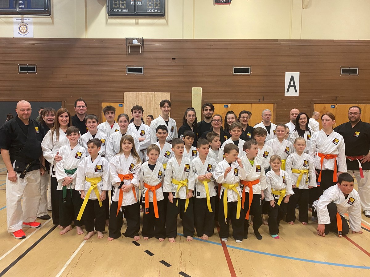 Les cinq Dojos Yoseikan Beauce bien représentés à Québec