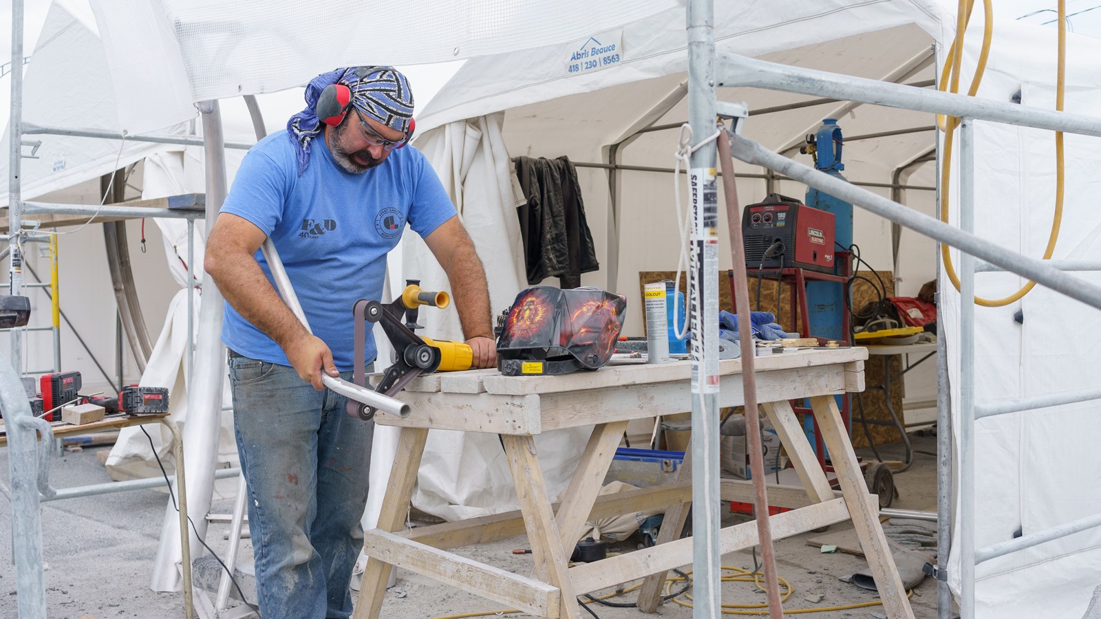 Beauce art: les sculpteurs achèvent leur travail
