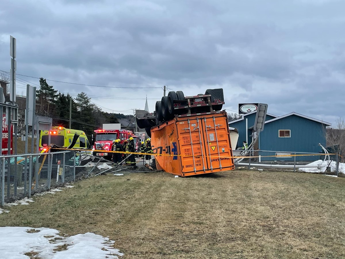 Une femme gravement blessée dans un accident à Vallée-Jonction