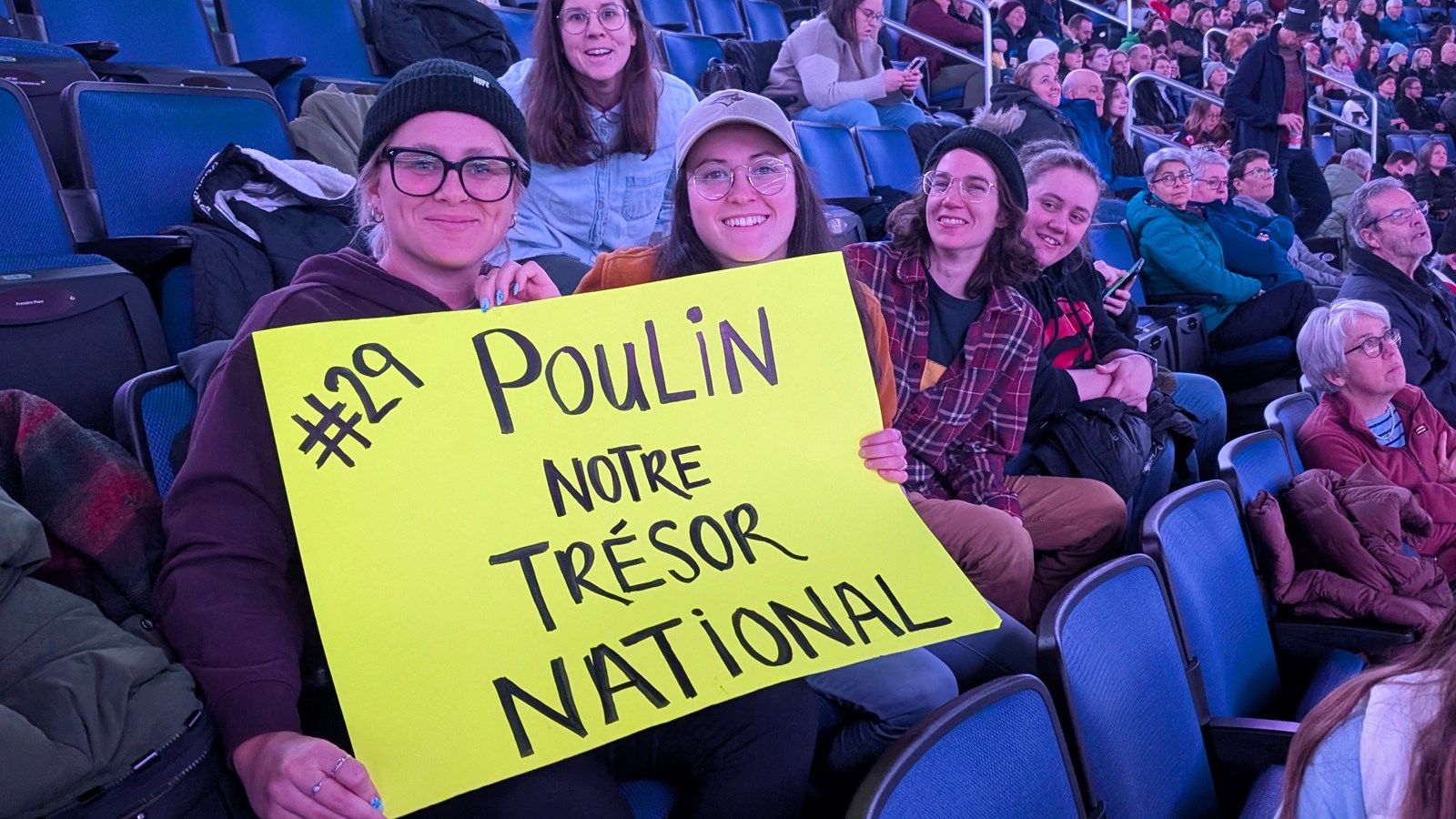 La LPHF conquiert Québec: Marie-Philip Poulin au cœur de la fête