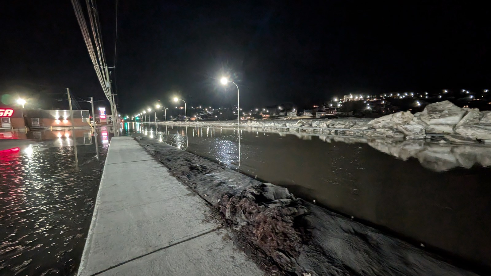 Mouvement des glaces: inondations à Beauceville
