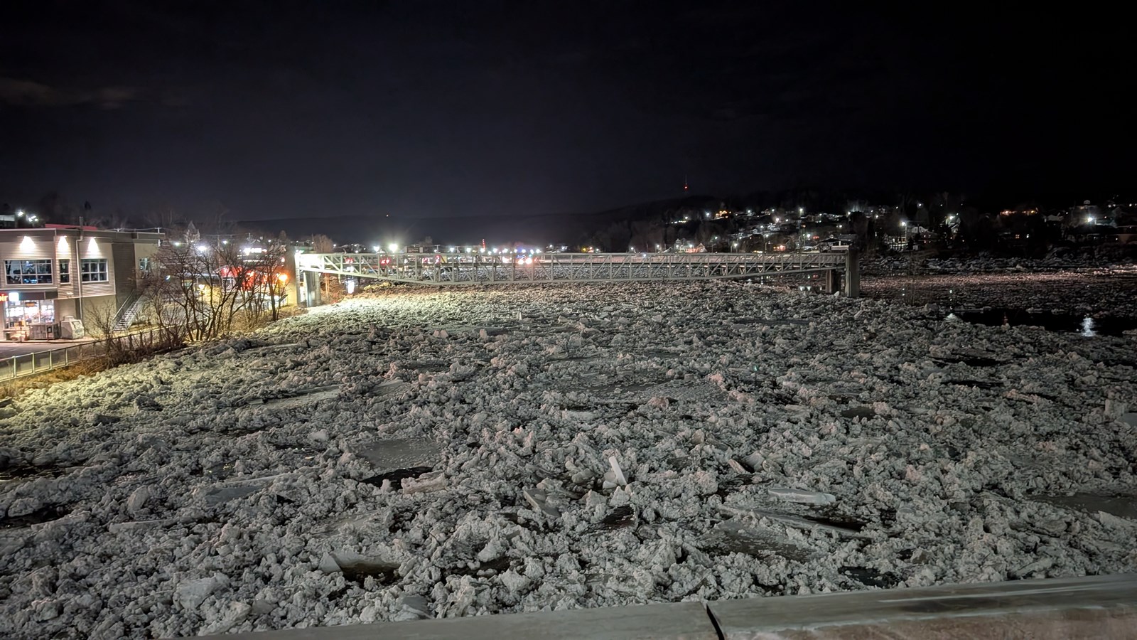 Mouvement des glaces: inondations à Beauceville