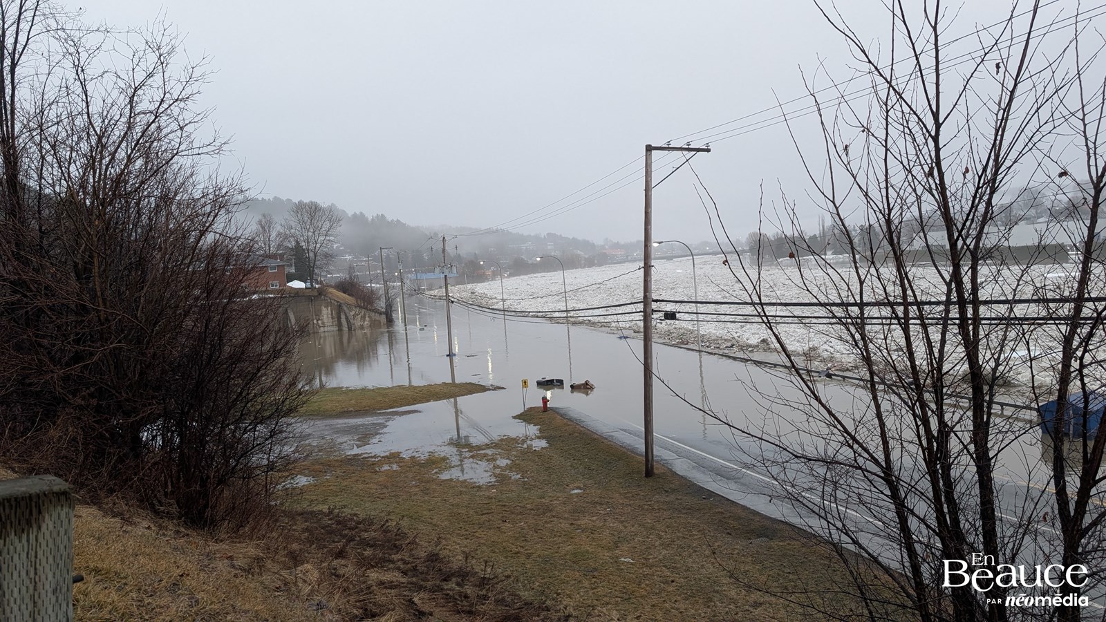 Beauceville se réveille les pieds dans l'eau