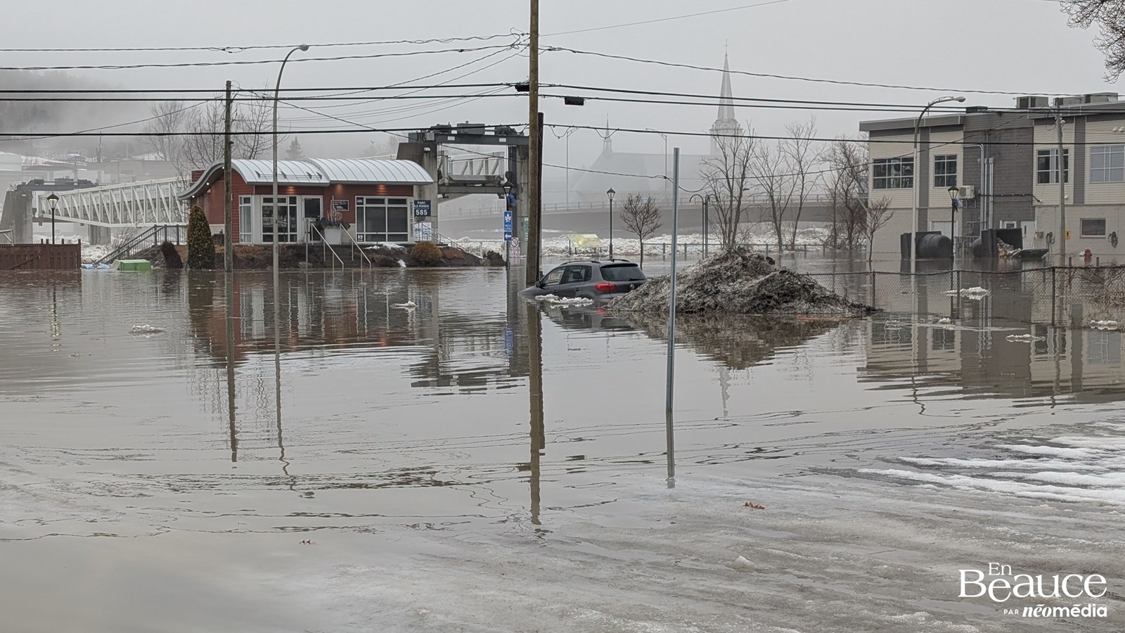 Beauceville se réveille les pieds dans l'eau