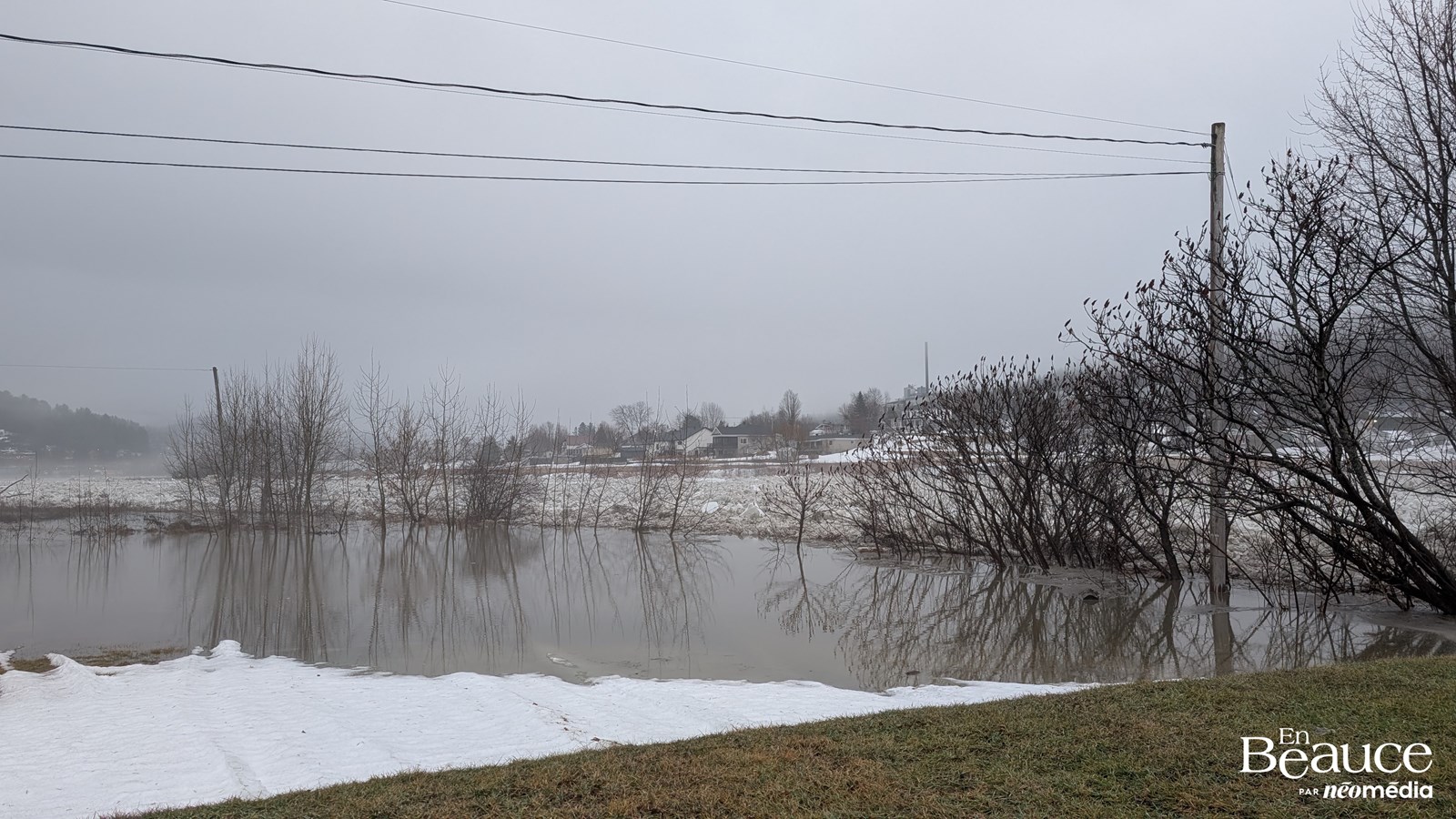 Beauceville se réveille les pieds dans l'eau