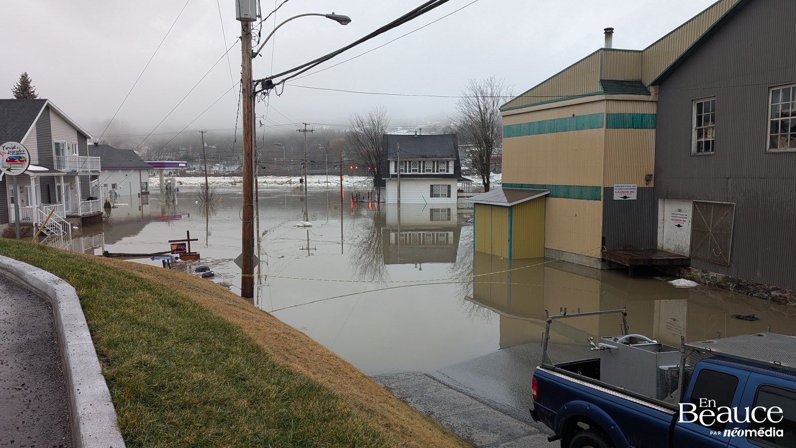 Beauceville se réveille les pieds dans l'eau