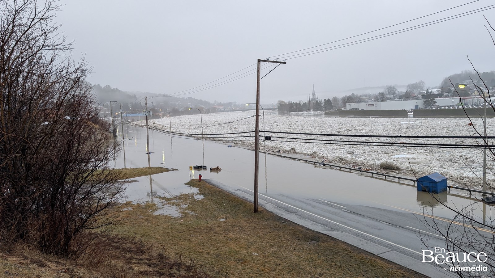 Beauceville se réveille les pieds dans l'eau