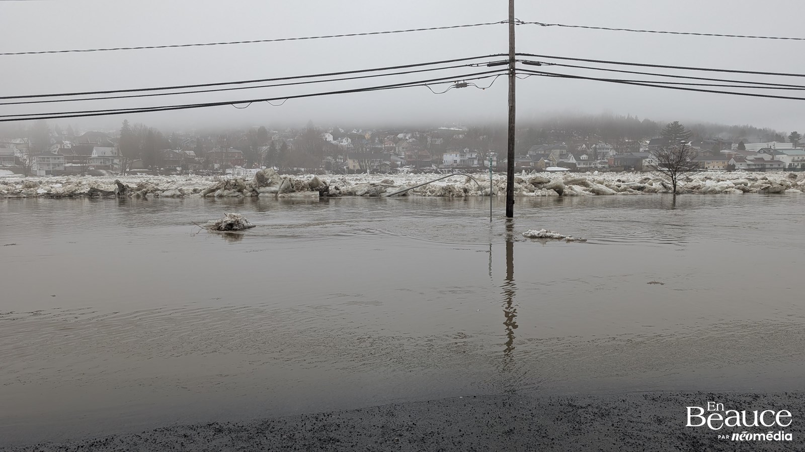 Beauceville se réveille les pieds dans l'eau
