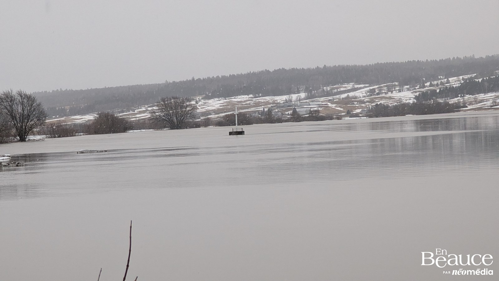 Beauceville et d’autres secteurs surveillent de près le niveau de la rivière