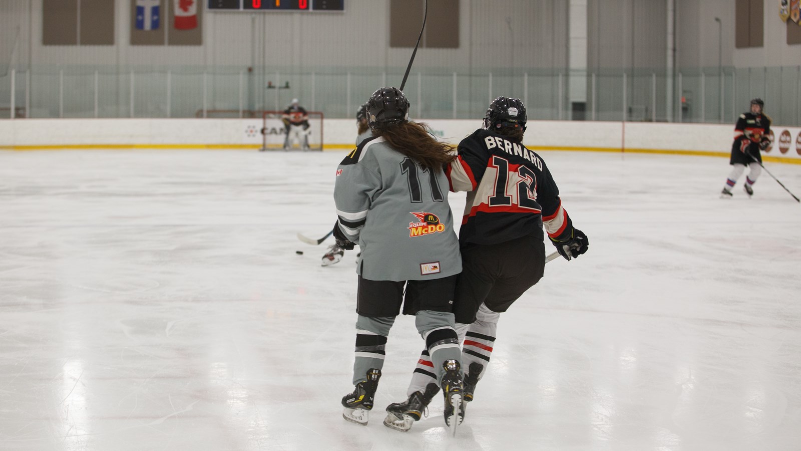 Le Tournoi de hockey féminin de Saint-Georges bat son plein
