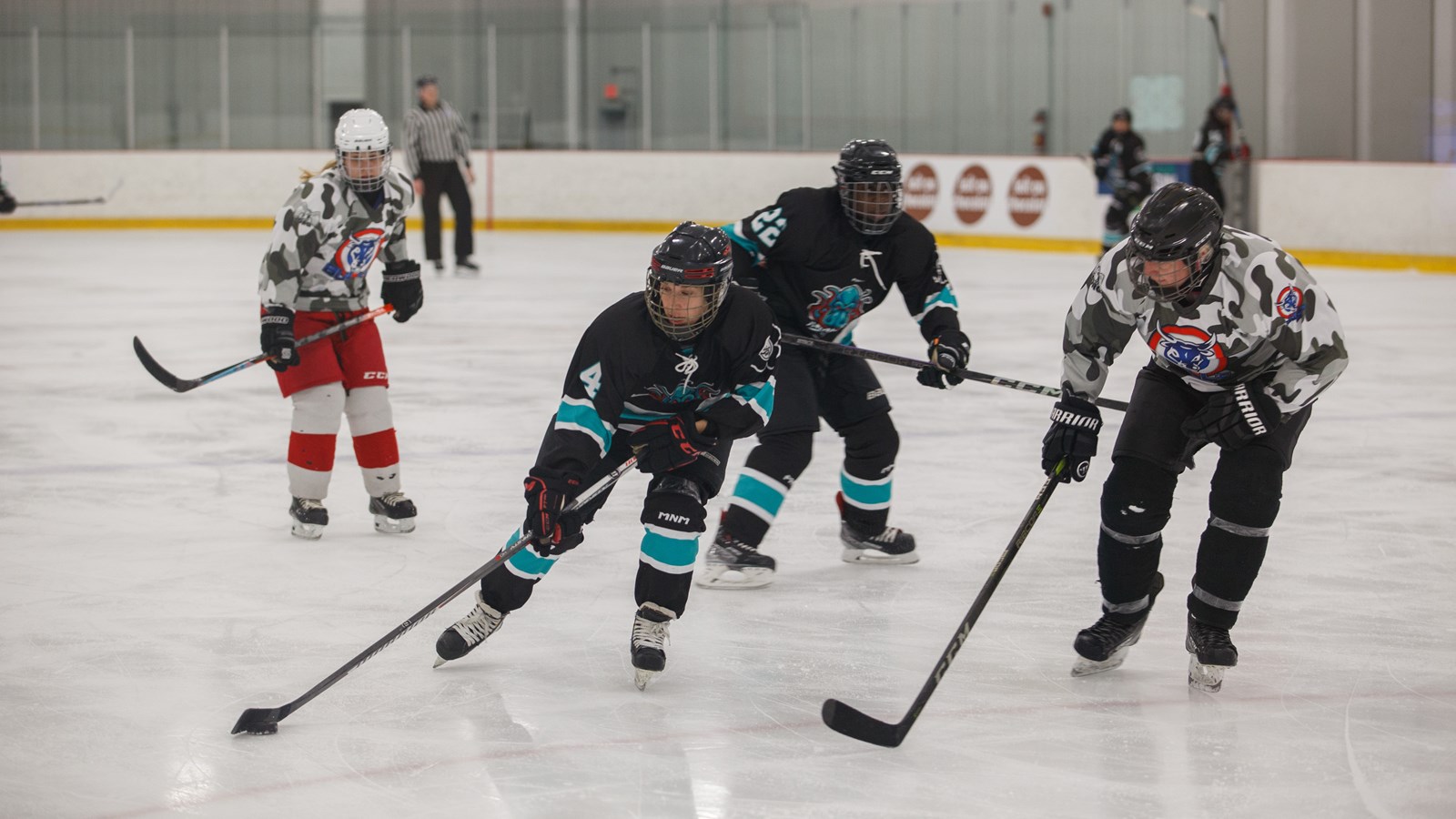 Le Tournoi de hockey féminin de Saint-Georges bat son plein