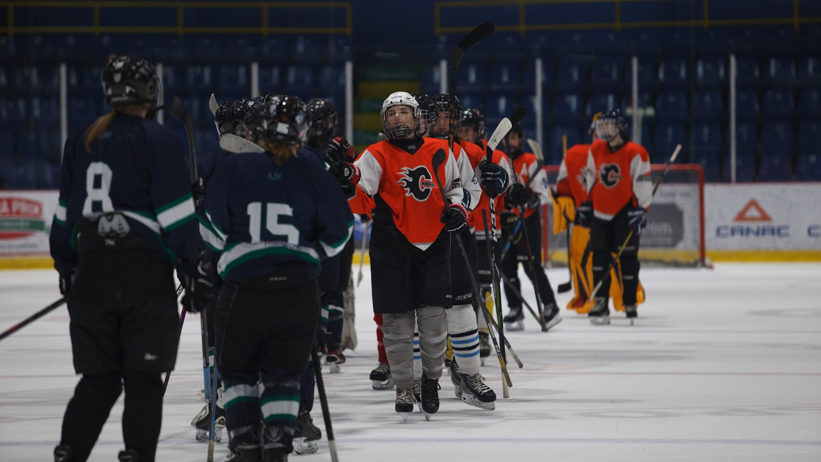 Le Tournoi de hockey féminin de Saint-Georges bat son plein