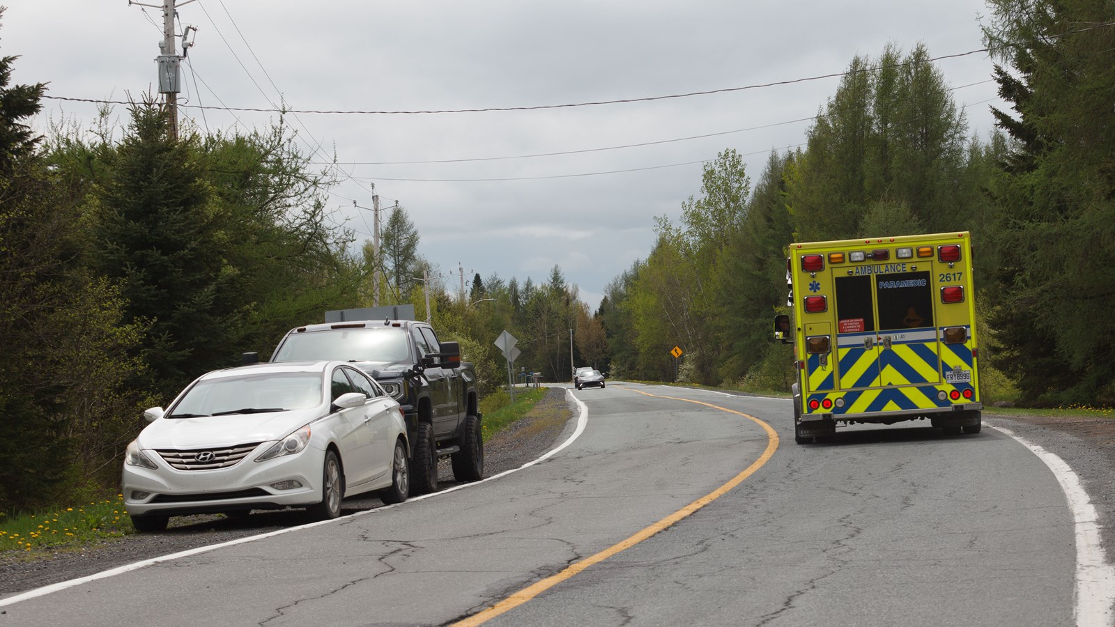 Un homme décède après un accident avec une chargeuse à bois