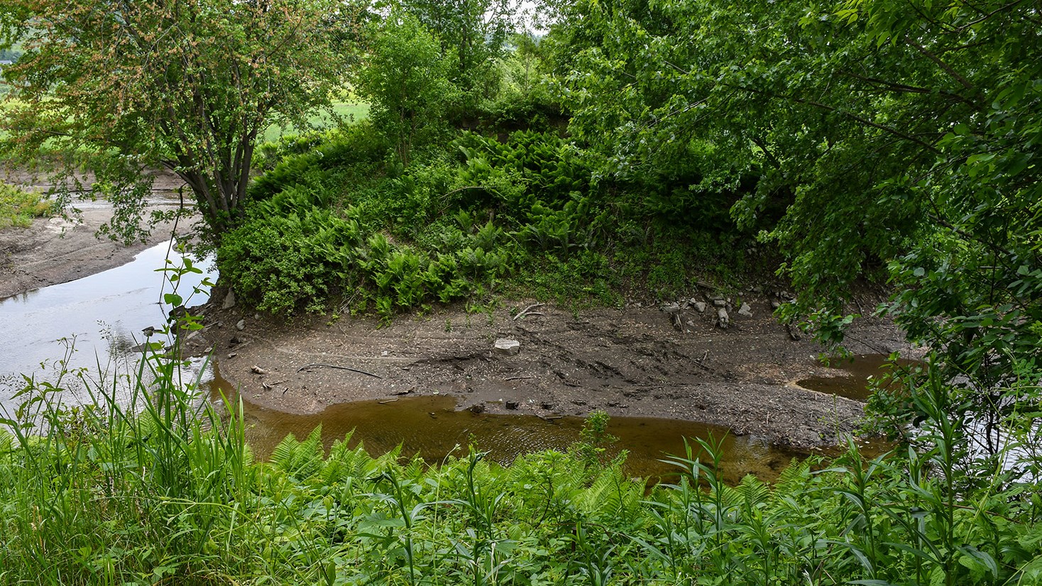 Les travaux de la passerelle sur la rivière Calway sont commencés