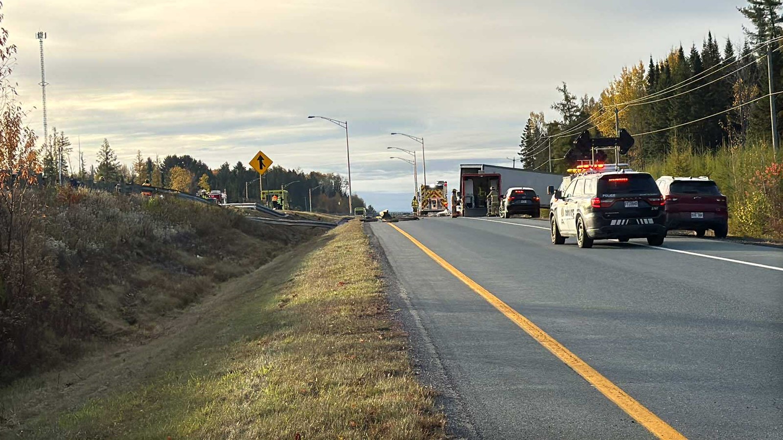 Un camion fait une sortie de route à Notre-Dame-des-Pins