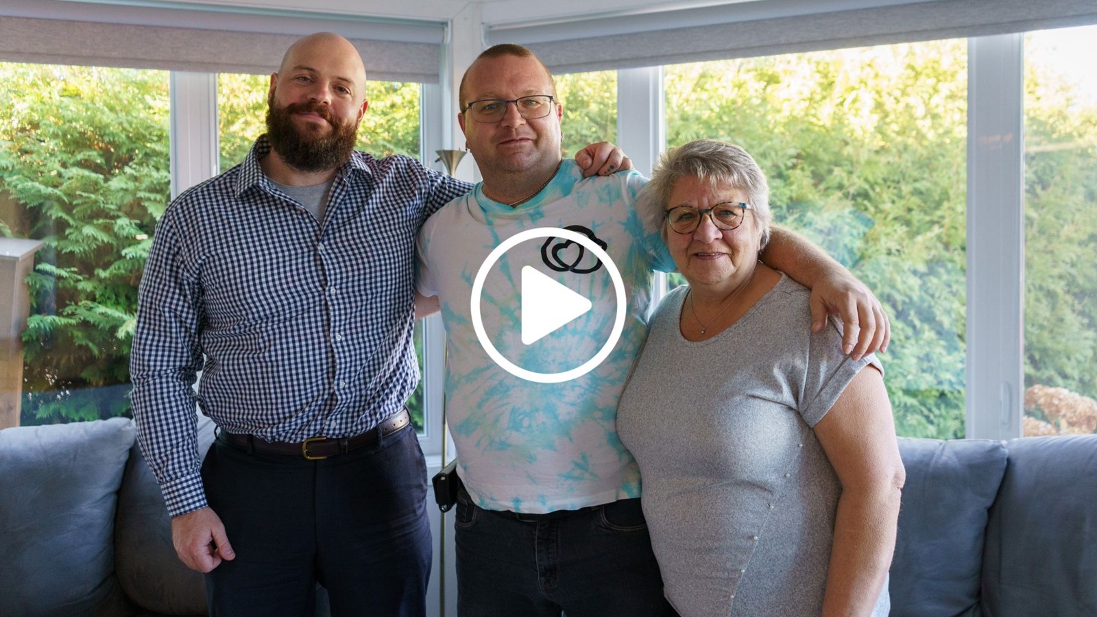 Simon Demers de Servio ainsi que Jonathan Coulombe et sa maman, Nathalie Coulombe