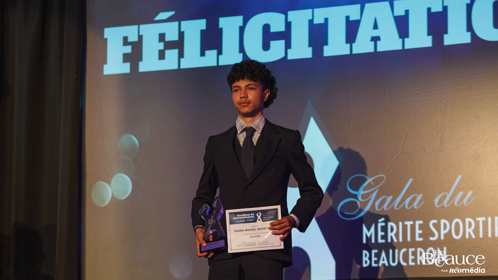 Steeven Mathieu reçoit l'Élitas d'or au 47e Gala du Mérite Sportif Beauceron