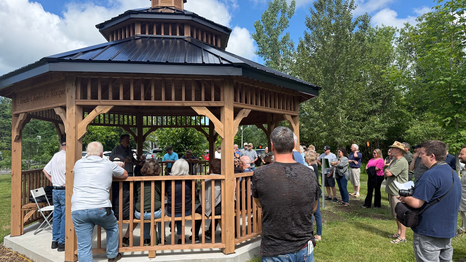 La Gloriette Charles-La-Rocque inaugurée au Domaine Taschereau