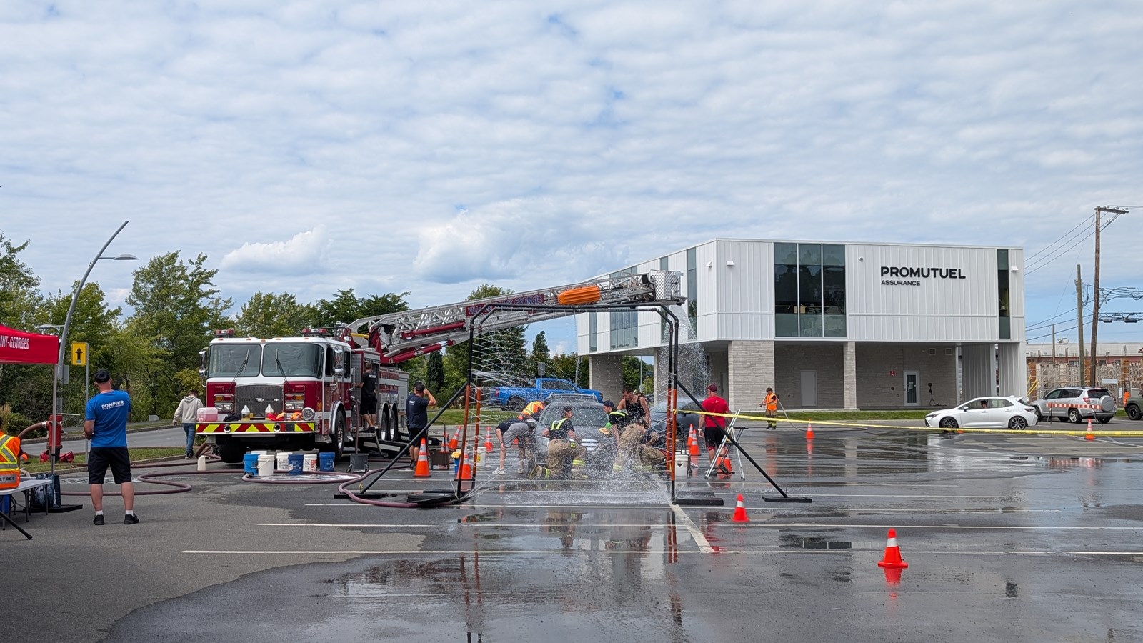 Saint-Georges: les pompiers ont nettoyé environ 400 véhicules au lav-o-thon