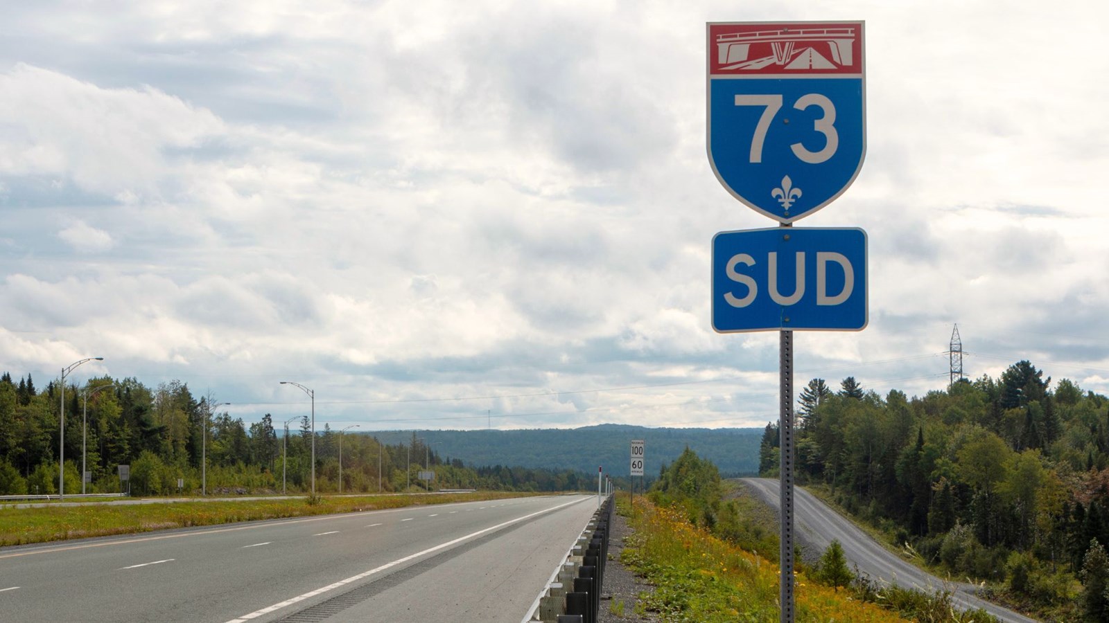 Travaux d’asphaltage sur l'Autoroute 73 entre Sainte-Marie et Scott