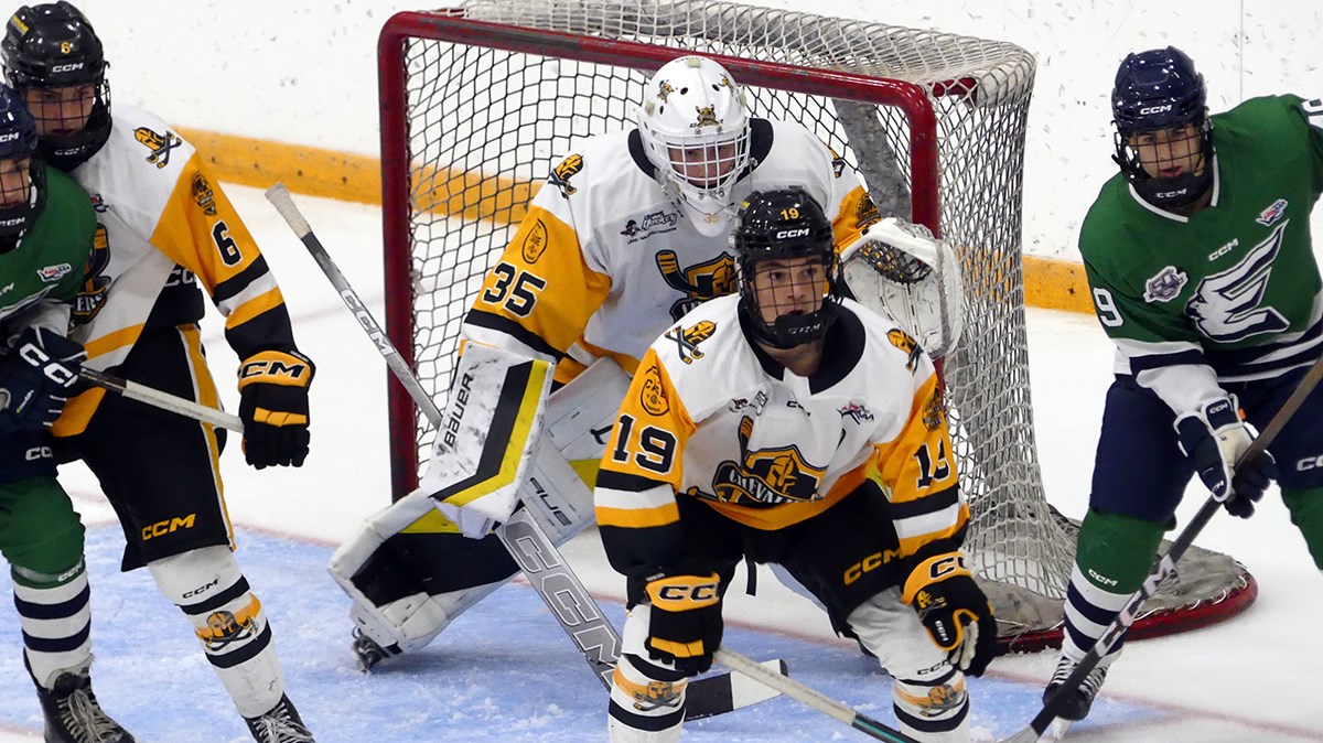 Début de saison pour les Chevaliers de Lévis: Trois-Rivières a le dessus