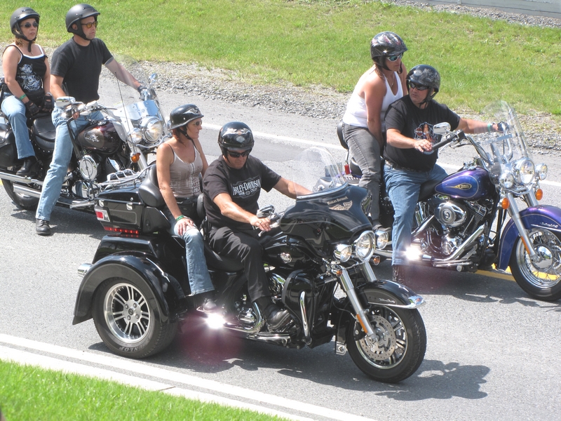 Encore des motos