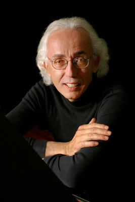 Un pianiste à la Salle Rolland-Brunelle
