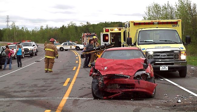 Quatre personnes blessées dans une double collision