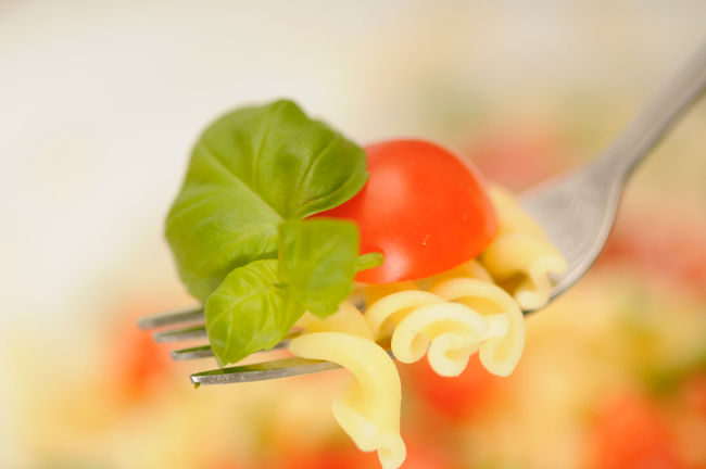 Fusilli à la roquette, bocconcini et tomates cerises
