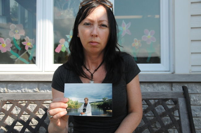 On retrouve sa mère sur le toit de sa résidence pour personne âgée