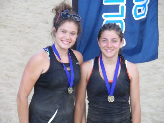 Deux jeunes Lanaudoises se démarquent en volleyball de plage