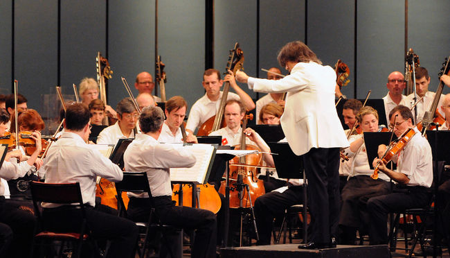 De grandes œuvres russes par l’OSM et Kent Nagano
