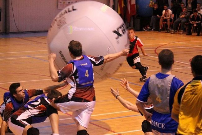 Tentez l’expérience KIN-BALL!