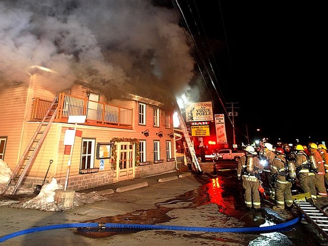 Restaurant rasé par les flammes
