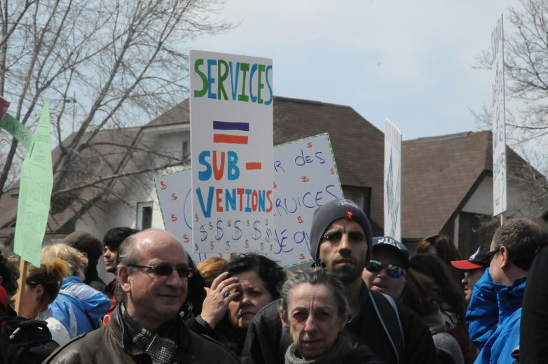 Les organismes communautaires manifestent à Joliette