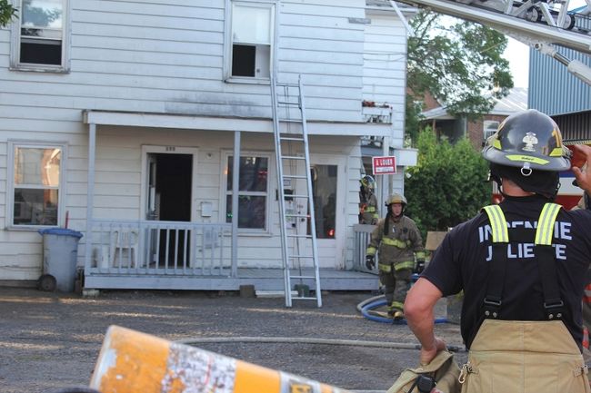 Un matelas cause un incendie