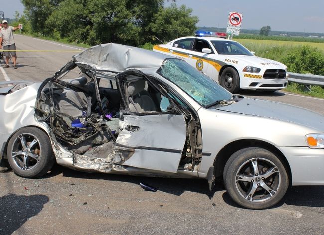 Une violente collision fait deux blessés