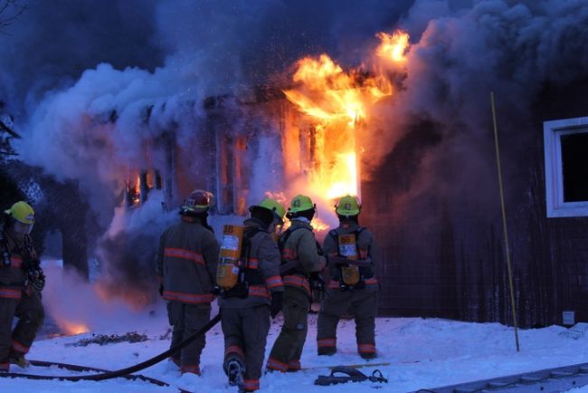 Une résidence détruite par les flammes