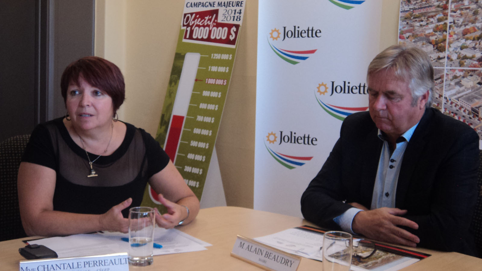 Chantal Perreault, directrice du cégep de Joliette en compagnie d'Alain Beaudry, maire de Joliette