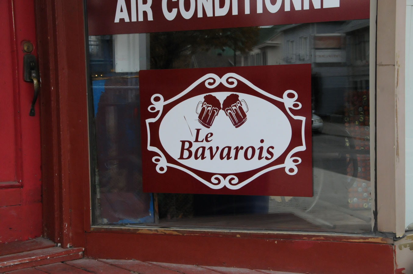 Un bar de Joliette est fermé par la Régie des alcools